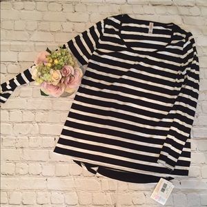 🖤BRAND NEW🖤 LuLaRoe Lynnae